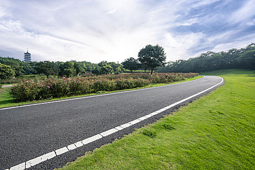 公园绿地与道路