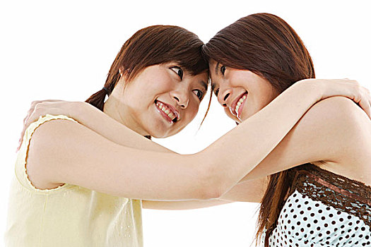 两个,年轻,亚洲女性,搂抱