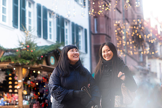 母女,逛街,圣诞市场,巴登符腾堡,德国