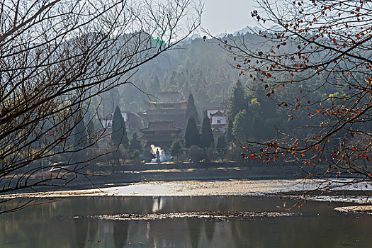 树,蓝,背景,池塘,倒影,烟,枯枝,寺庙,太阳,阳光,水,岸,淤泥,泥潭,村庄,山岗