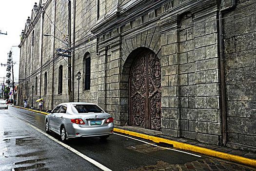 马尼拉街道与教堂