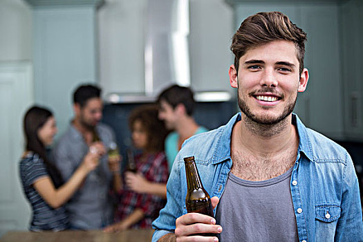 微笑,男人,拿着,啤酒瓶,朋友,背景,头像,男青年,享受