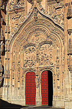 正门入口,老教堂,萨拉曼卡,萨拉曼卡省,西班牙