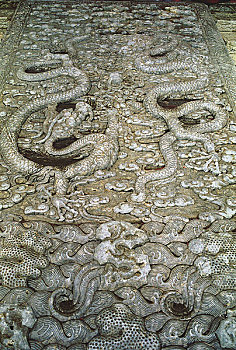 北京故宫内的石雕双龙