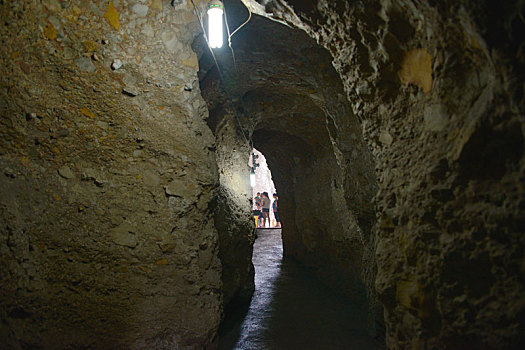 贵州凤冈,黔北第一观,太极洞,角砾岩构成的洞穴风景