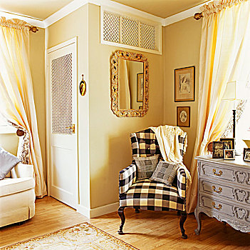 黑白,格子布,扶手椅,靠近,老式,衣柜,乳白色,客厅