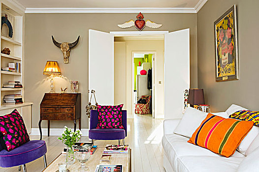 紫色,天鹅绒,椅子,白色,沙发,彩色,垫子,正面,一对,门,衣帽间