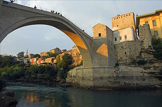 波斯尼亚,莫斯塔尔,晚霞,仿制,16世纪,石桥,毁坏,2004年