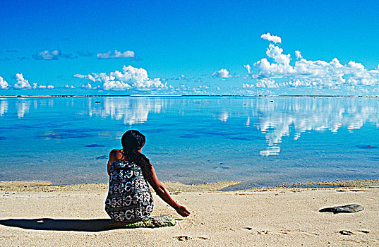 库克群岛,南太平洋,女人,坐,热带沙滩,拉罗汤加岛