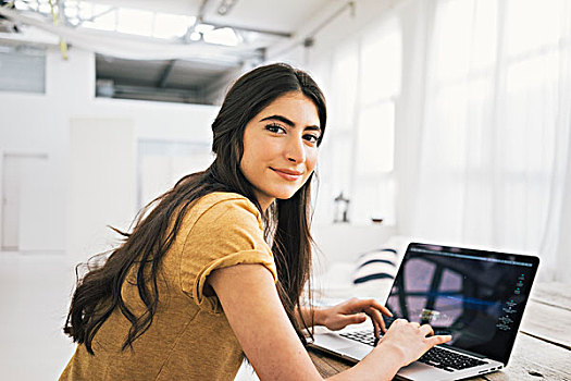 女人,棕发,工作,笔记本电脑