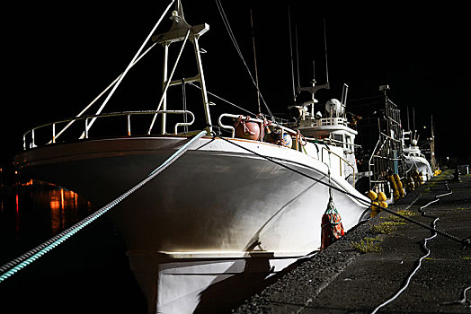 渔船,夜晚