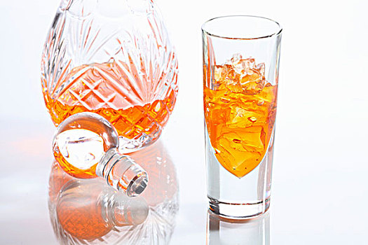 橙味利口酒,玻璃杯,玻璃瓶