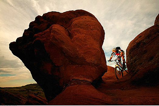 男人,山地车,红岩,科罗拉多,美国