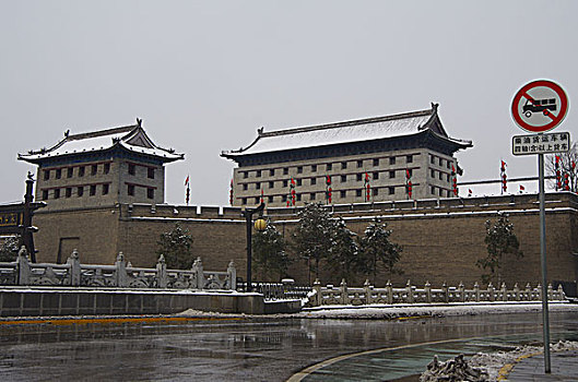 雪中的陕西西安城墙