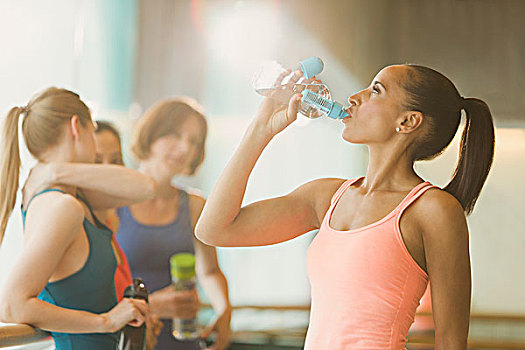 女人,饮用水,训练班,健身房,练功房