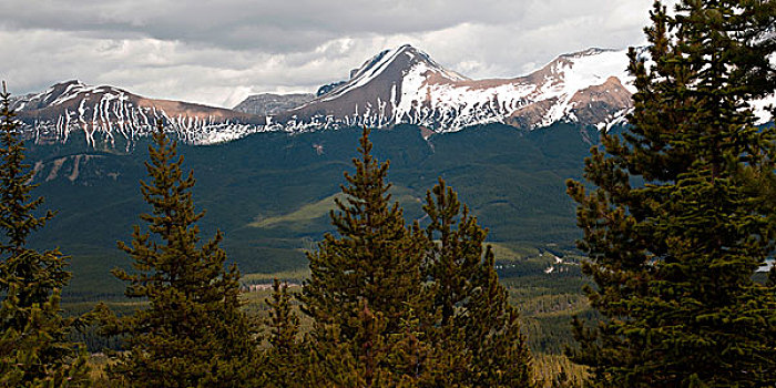 山脉,顶峰,玛琳湖,碧玉国家公园,艾伯塔省,加拿大