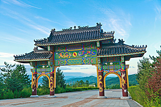 图们市日光山华严寺牌坊