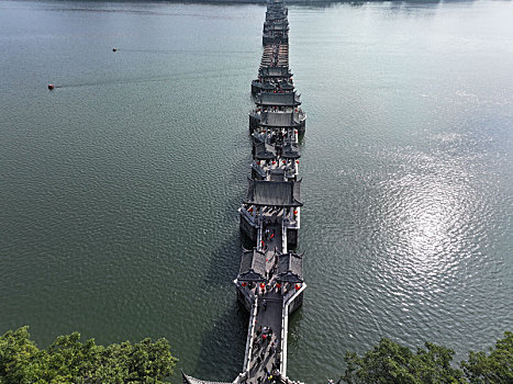 广东潮州广济桥,中国四大古桥名桥,世界最早的启闭式桥梁