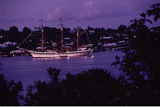高桅横帆船,百慕大,港口