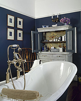 传统,蓝色,白色,浴室,老式,柜橱,单独,上面,浴缸