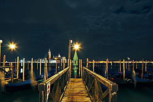 码头,远景,教堂,圣乔治奥,马焦雷湖,夜晚,威尼斯,意大利
