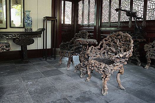 上海豫园古典园林和煦堂清代榕树根家具
