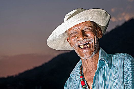 头像,老人,缺失,微笑,里虚克虚,北阿坎德邦,印度,亚洲