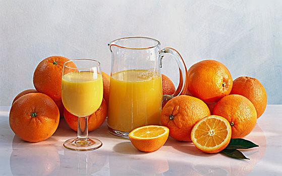 橙汁,玻璃杯,围绕,新鲜,橘子