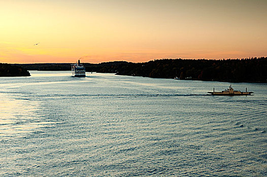 瑞典斯德哥尔摩往返芬兰赫尔辛基的邮轮航线