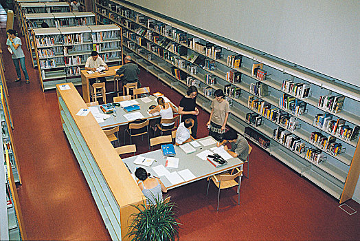 年轻人,学习,室内,公共图书馆,巴塞罗那