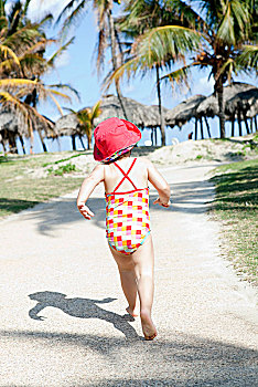 孩子,跑,小路,赤足,海滩,巴拉德罗,古巴