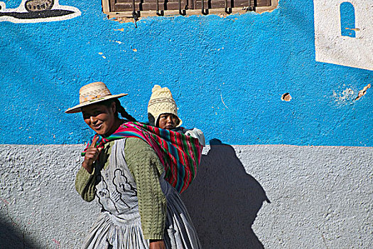 印第安女人,婴儿,正面,墙壁,玻利维亚