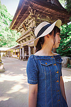 美女,戴着,蓝色,衣服,帽子,站立,日本神道,神祠,福冈,日本