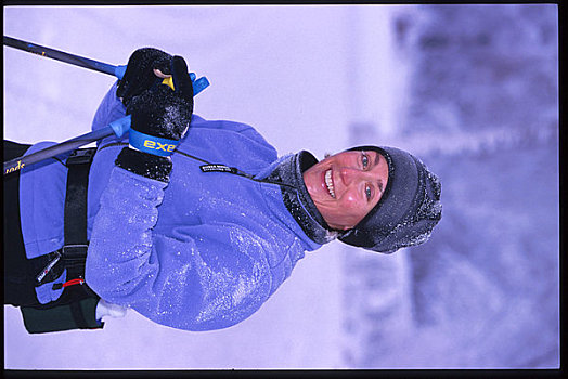 女人,滑雪,姿势,照相,阿拉斯加,冬季,肖像