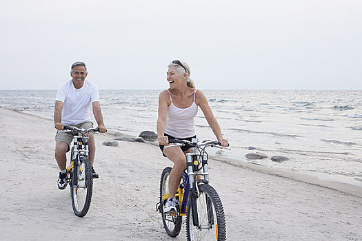 伴侣,骑,自行车,海滩,安大略省,加拿大