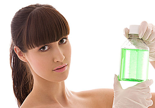 女性,实验室,工作,拿着,向上,瓶子,绿色,液体