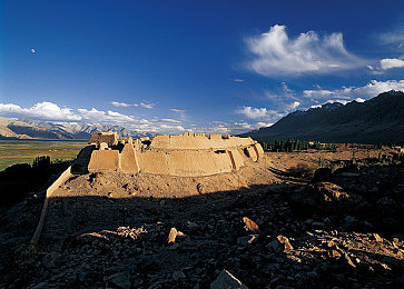 塔什库尔干石头城图片