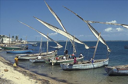 独桅三角帆船,莫桑比克