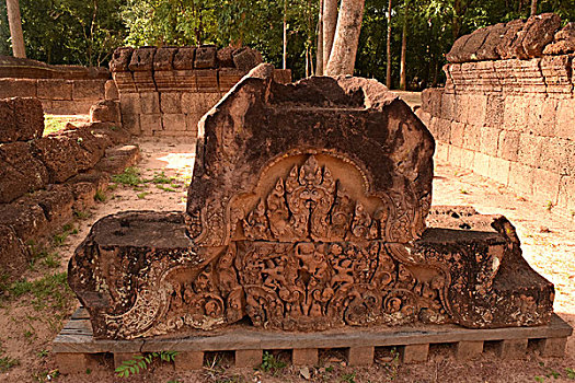 柬埔寨古老的石雕艺术