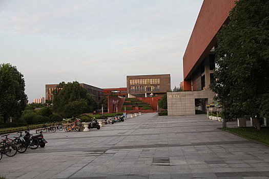 重庆大学虎溪校区图书馆