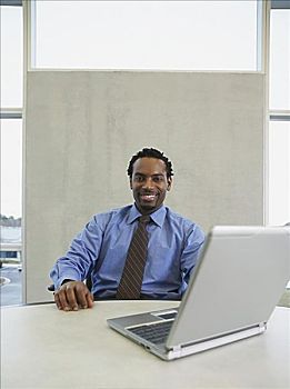 男人,书桌,笔记本电脑
