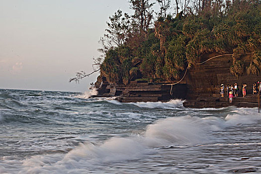 涠洲岛,广西,北海,海浪,南海,奇观,景点,壮观,海岛,潮水,海啸,能量,激烈