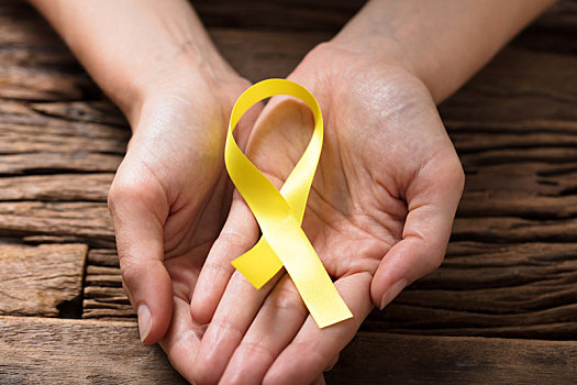 手,展示,金色,带,支持,乳腺癌