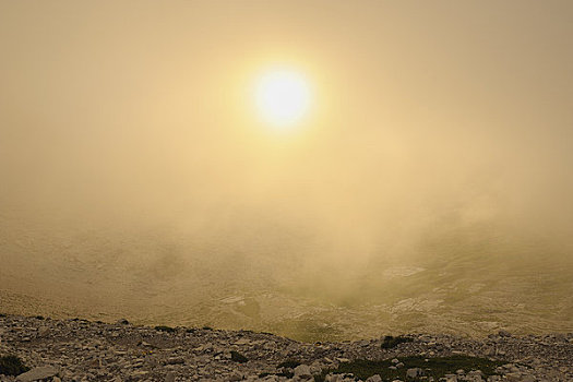 太阳,薄雾,白云岩,意大利