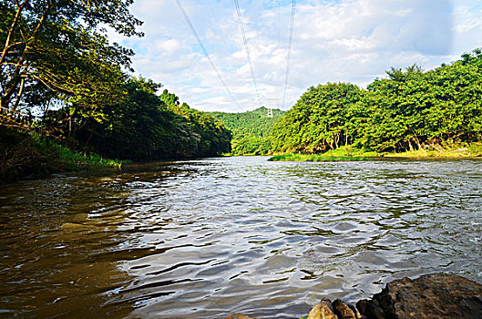 西河风光带极乐村河道