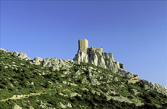 法国,朗格多克-鲁西永大区,城堡,岩石上,遗址