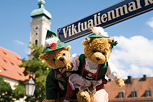 纪念品,两个,泰迪熊,熊,巴伐利亚,服饰,维克托阿灵广场集市,慕尼黑,德国,欧洲
