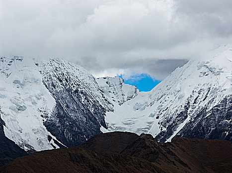 贡嘎山