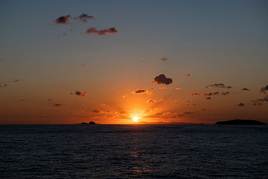 渤海湾海上日出