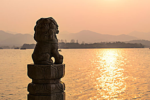 杭州西湖石狮雕像